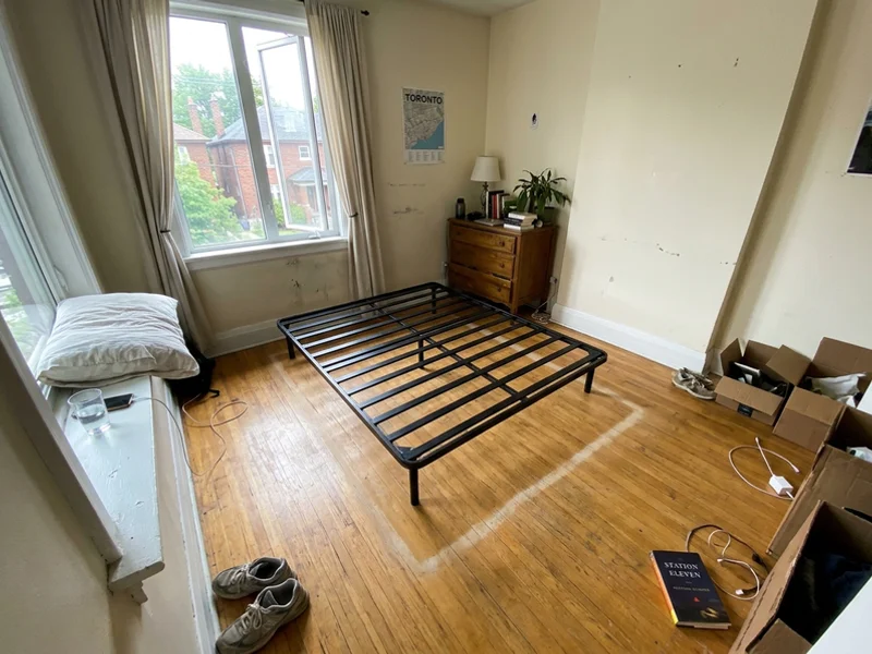 Bedroom cleared after mattress removal